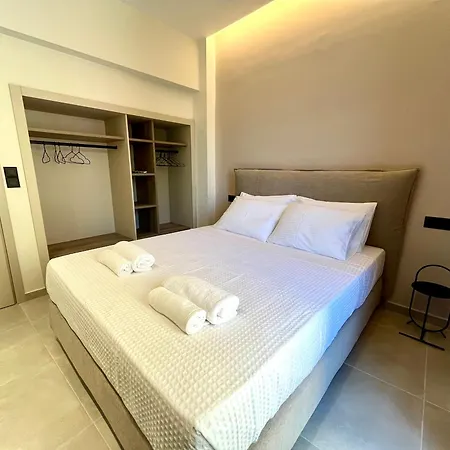 Apartament Triekmo Pyr *