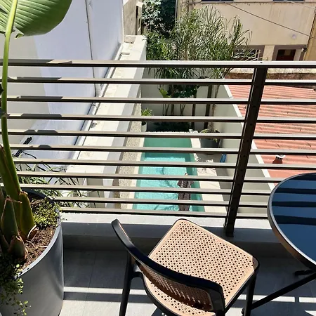 Triekmo Pyr Apartament *