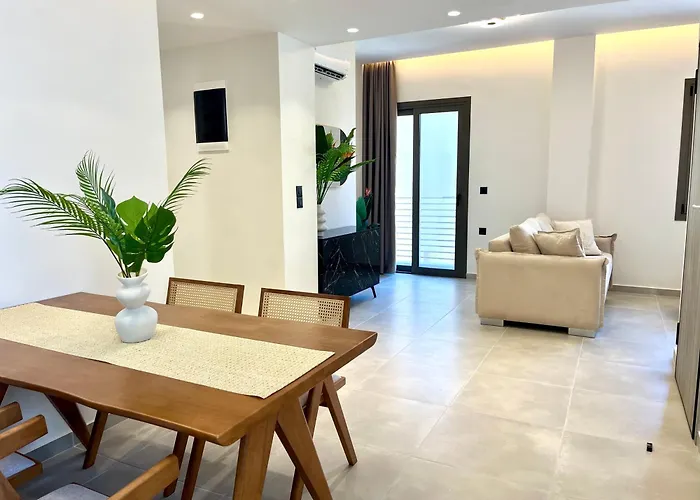 Apartament Triekmo Pyr *